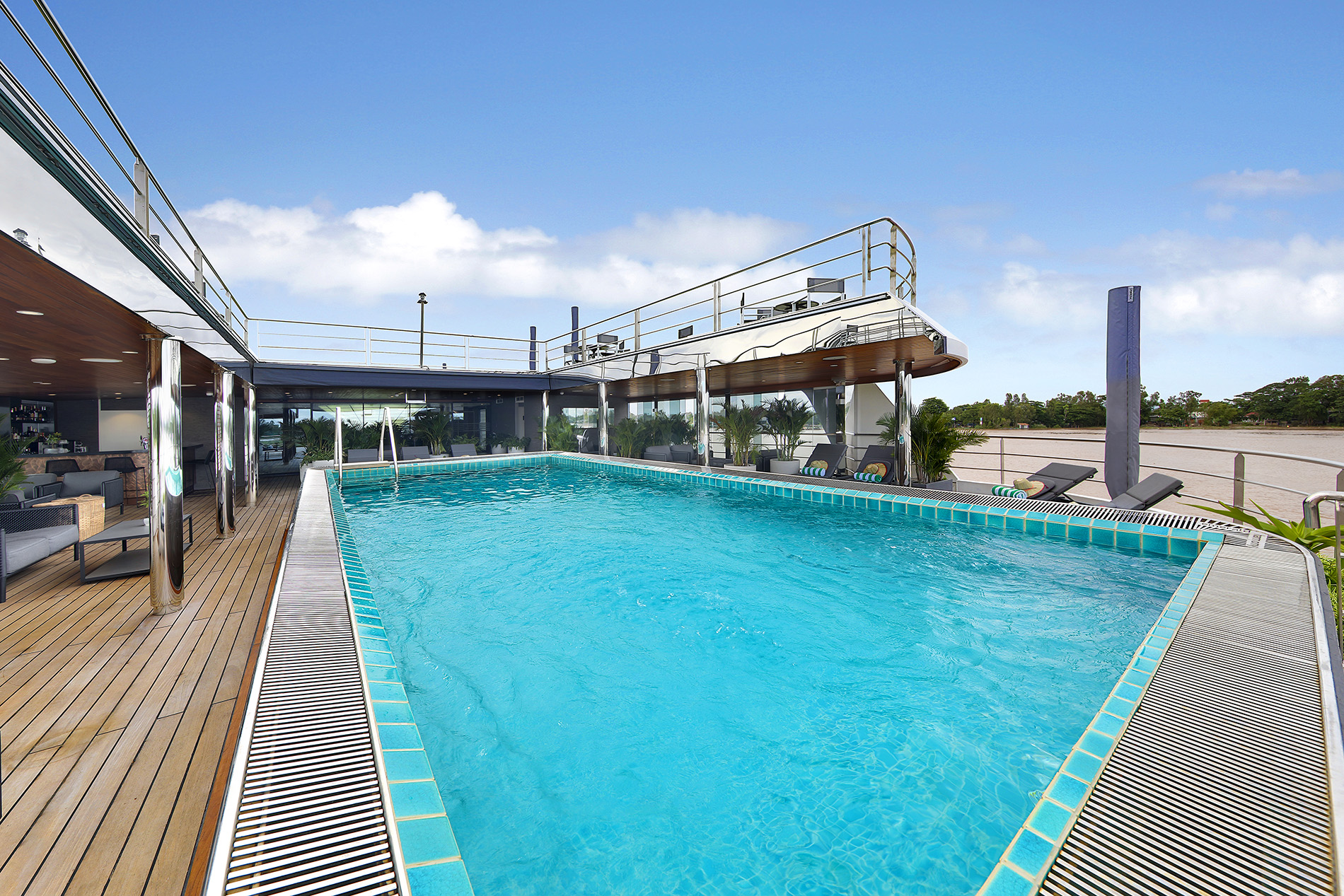 Emerald Waterways - Emerald Harmony - Pool Deck Sun Deck _10_.jpg